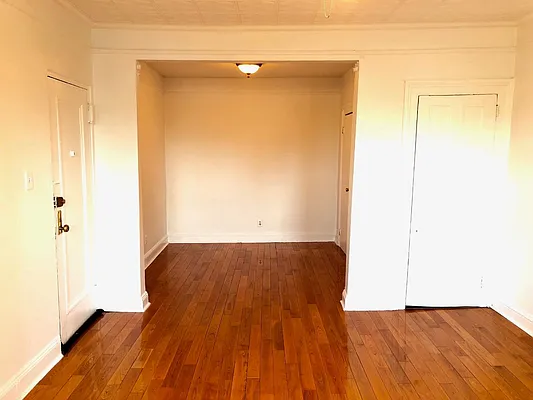 Rented by Level Group | media 7