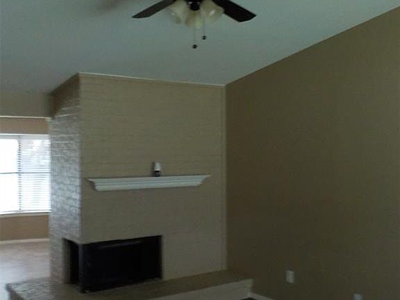 4th image of 1464 Larchmont Dr