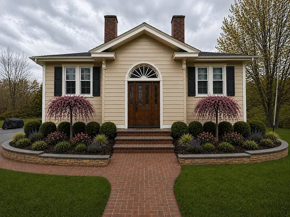 402 W Mill Rd, Long Valley, NJ 07853