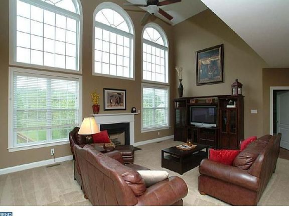 4th image of 167 Bridle Path Ln