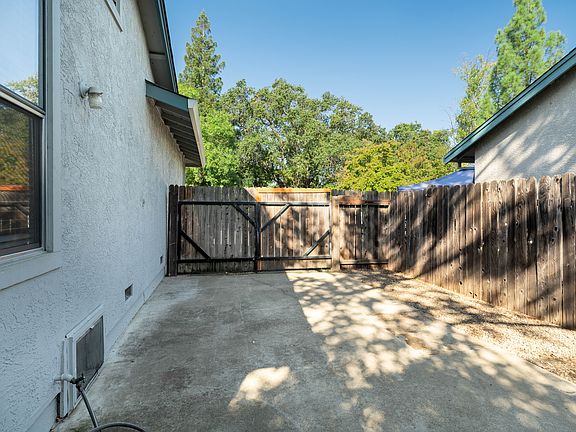 4th image of 5530 N Avenue North Ave #5524