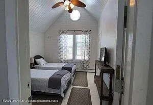 211 Arnold Ave — Photo 23
