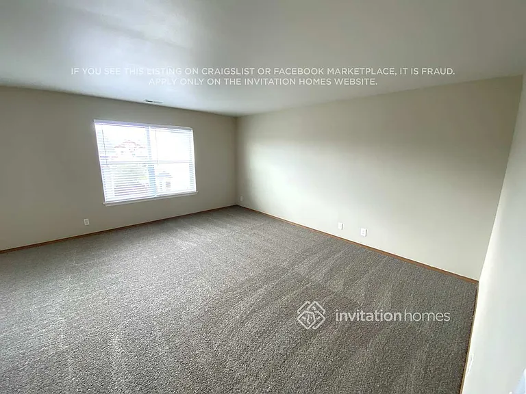 20120 15th Ave E — Photo 14