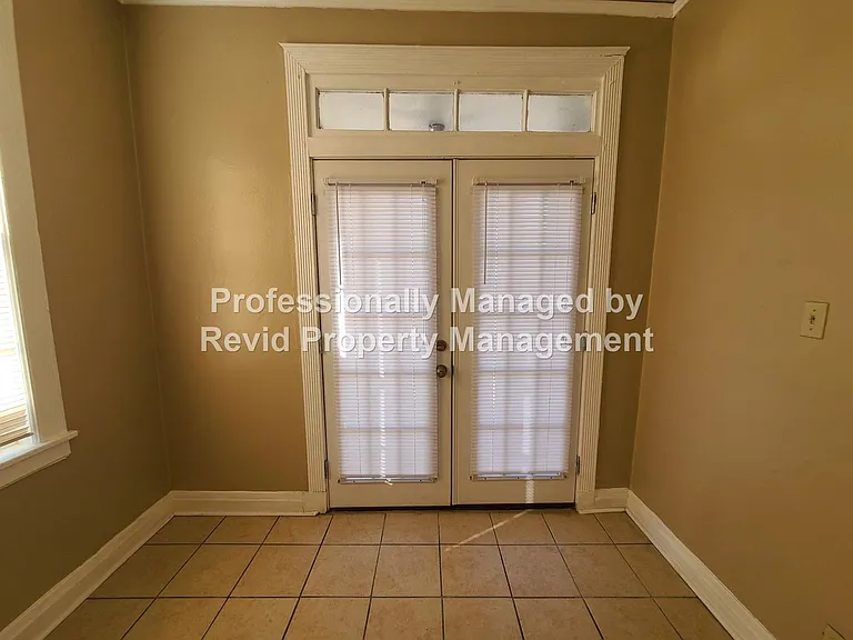 1353 Vance Ave — Photo 27