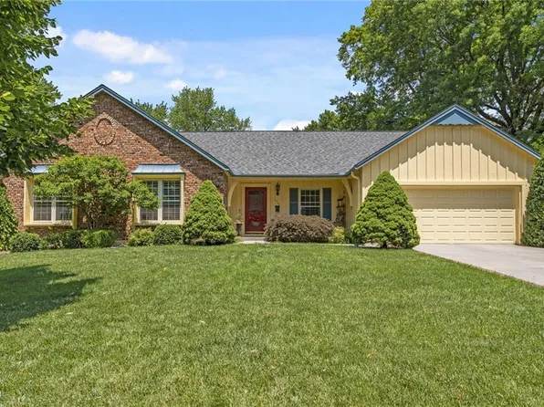 6208 W 94th Ter, Overland Park, KS 66207