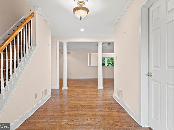 3rd image of 753 Mustin Ln