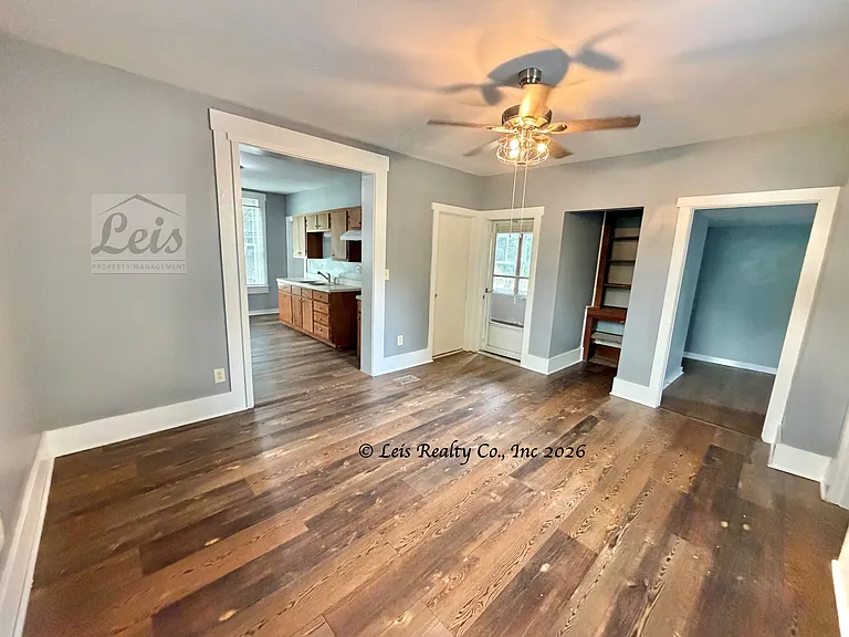 300 E Orchard St — Photo 5