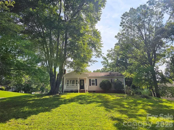 158 Shamrock St NE, Concord, NC 28025