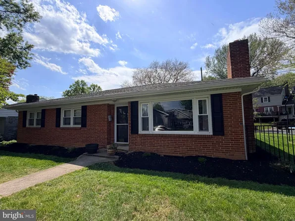 43 Oak Ln, Hershey, PA 17033