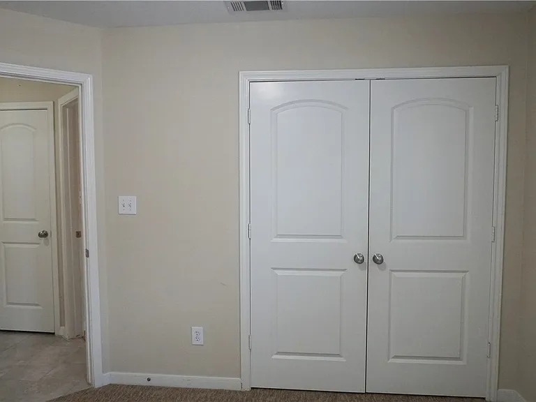 1810 Stephanie St — Photo 19