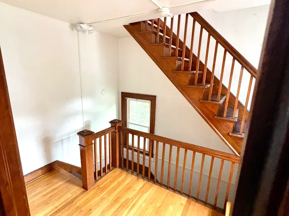 67 Paul St #2, New Haven, CT 06513