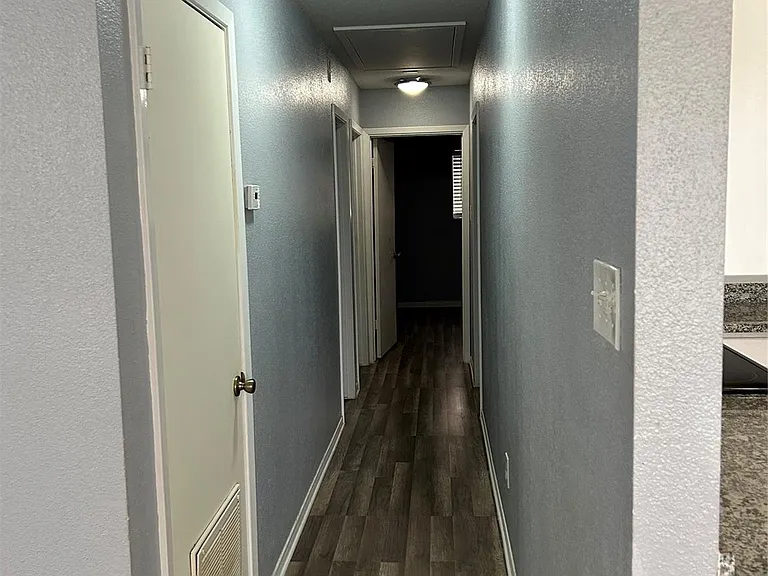 2336 N Pearland Ave #C — Photo 6