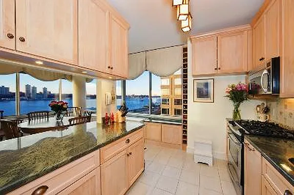 Sold by Corcoran | media 8