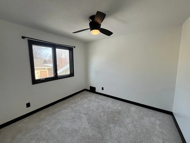 9225 Garrison Way — Photo 11
