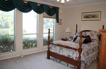 4th image of 1773 Oak Forest Dr