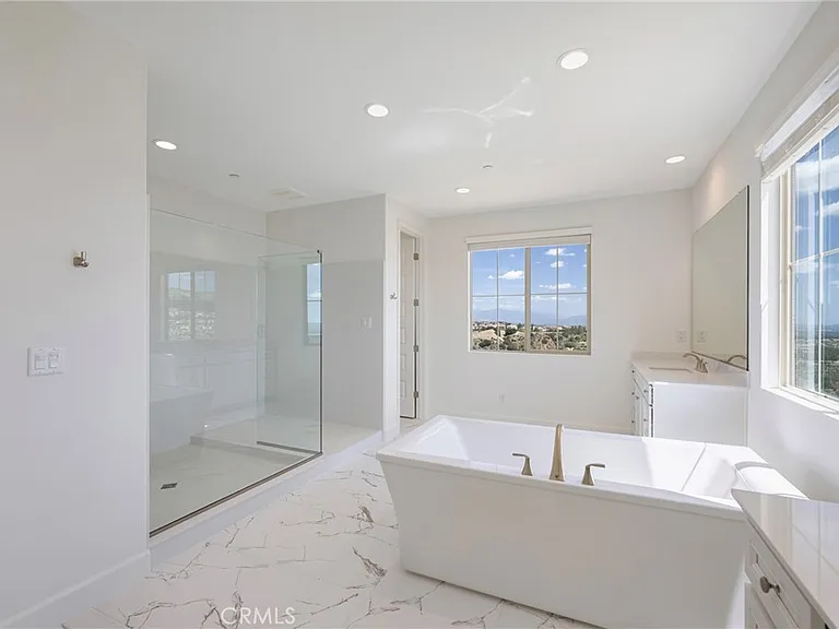 21204 Currant Ct — Photo 61