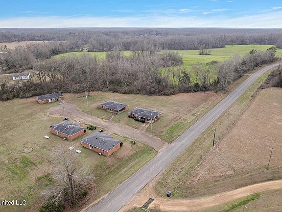 3rd image of 7958 Hebron Rd