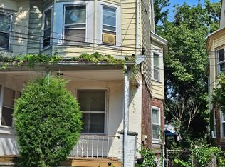 25 Lee Ave, Trenton, NJ 08618