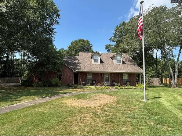 2400 Little Creek Dr, Conway, AR 72032