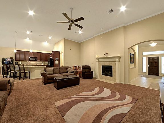 5th image of 11911 Obsidian Ln