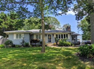 911 Briar Ave, Toms River, NJ 08753