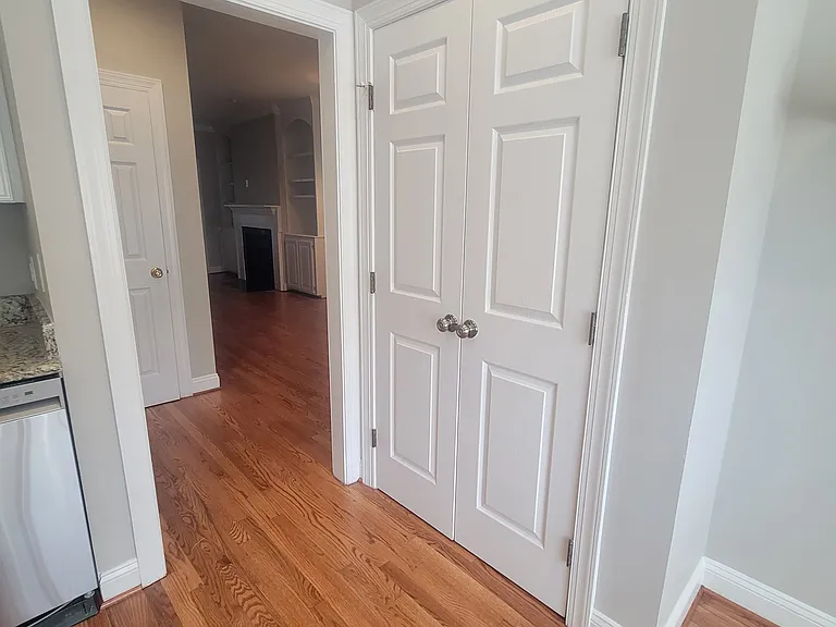 1340 Cameron View Ct — Photo 5