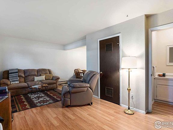 4th image of 6950 Navajo St #B