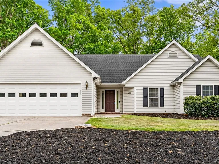 3011 Colony Dr — Photo 9