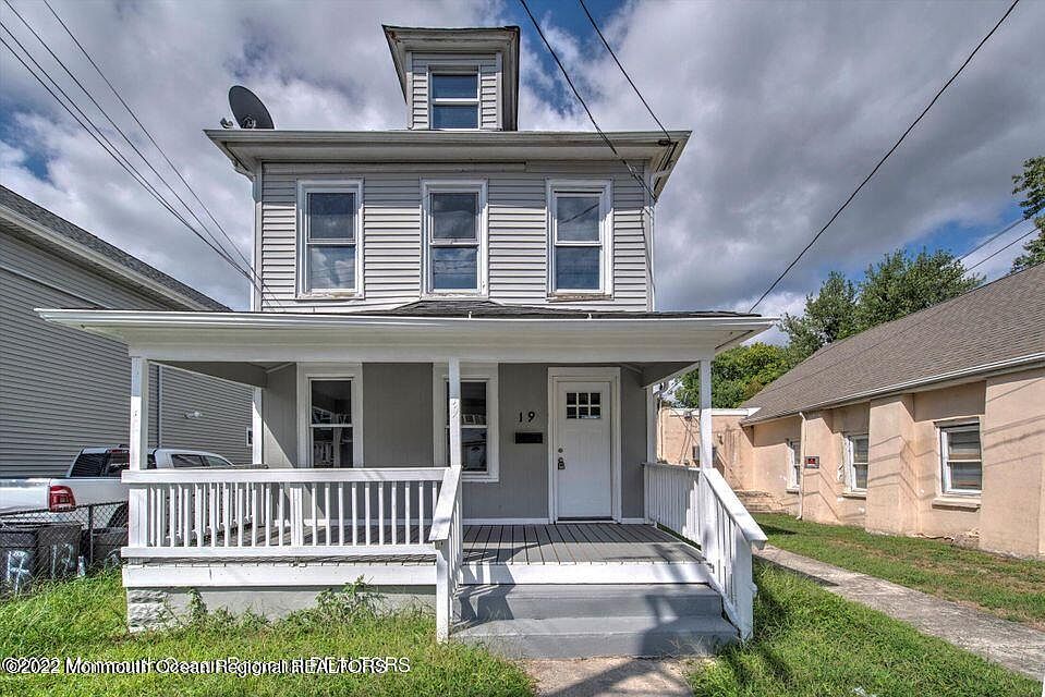 1st image of 19 De Witt Ave