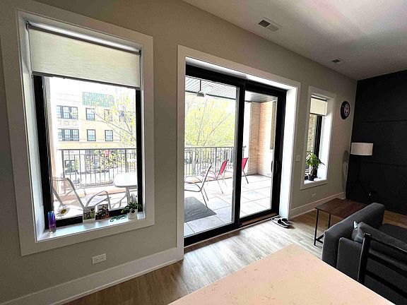 3rd image of 3714 N Southport Ave #3