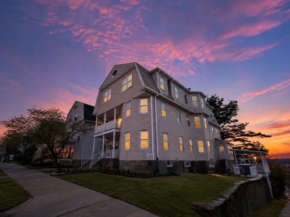 90 Vernon St APT 3, Worcester, MA 01610