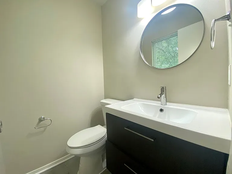6400 Brookside Dr — Photo 14