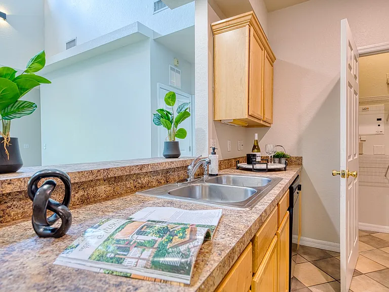 4125 SW 31st St — Photo 36