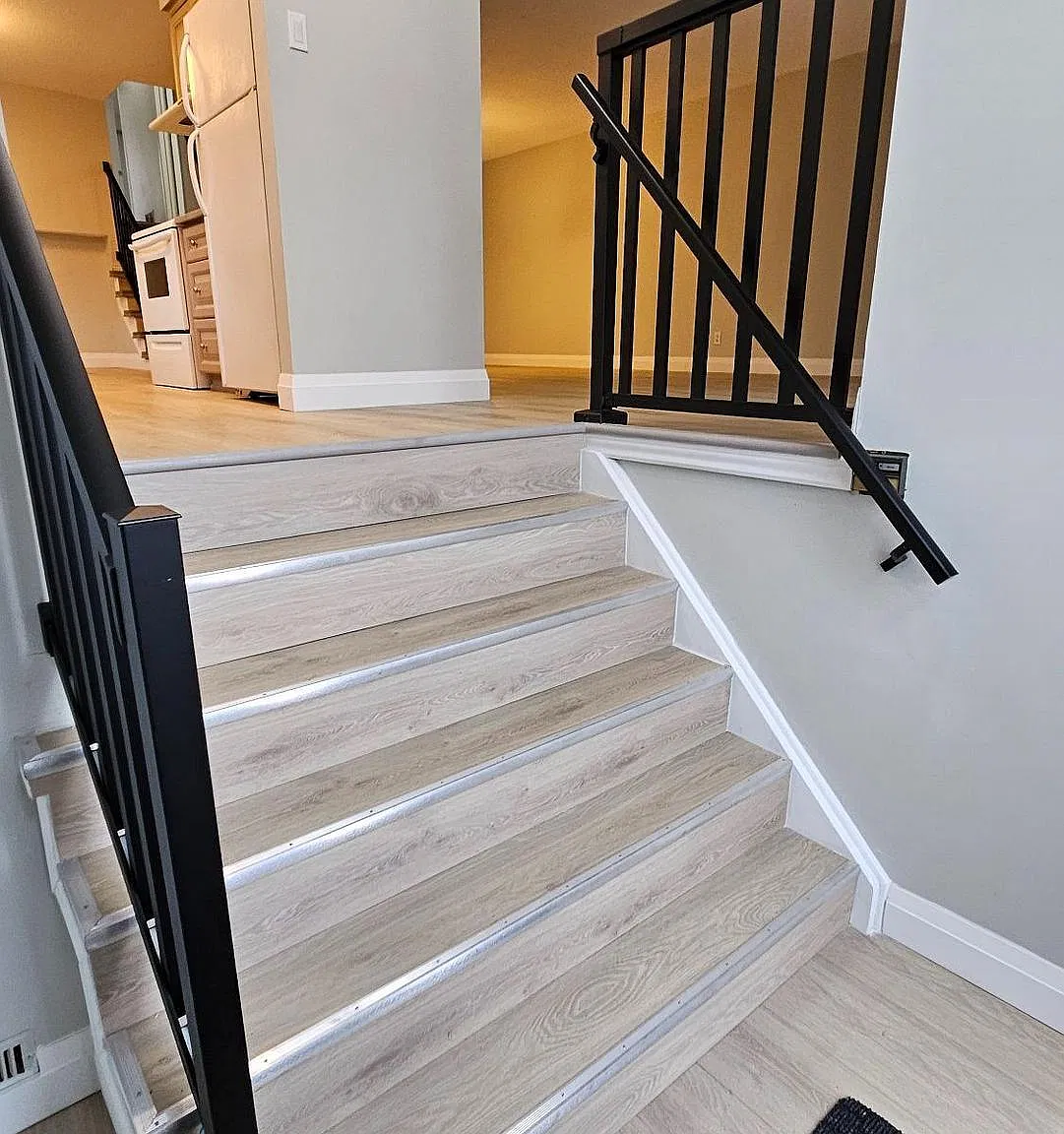 3 bed, $2,990 — Photo 3