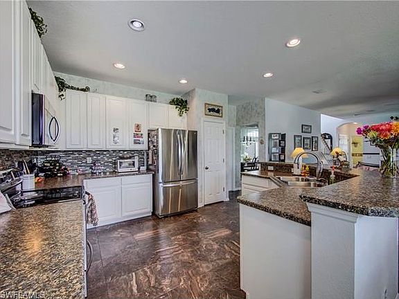 5th image of 12818 Aston Oaks Dr