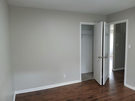 4th image of 1922 Batts Ln APT A