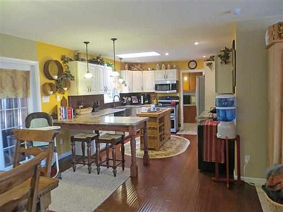 4th image of 508 Kathie Dr
