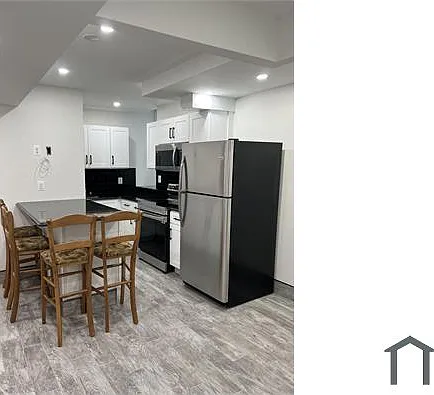 2311 Crotona Ave #9