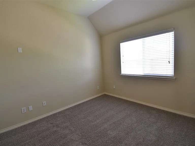 7993 Crampton Ln — Photo 16