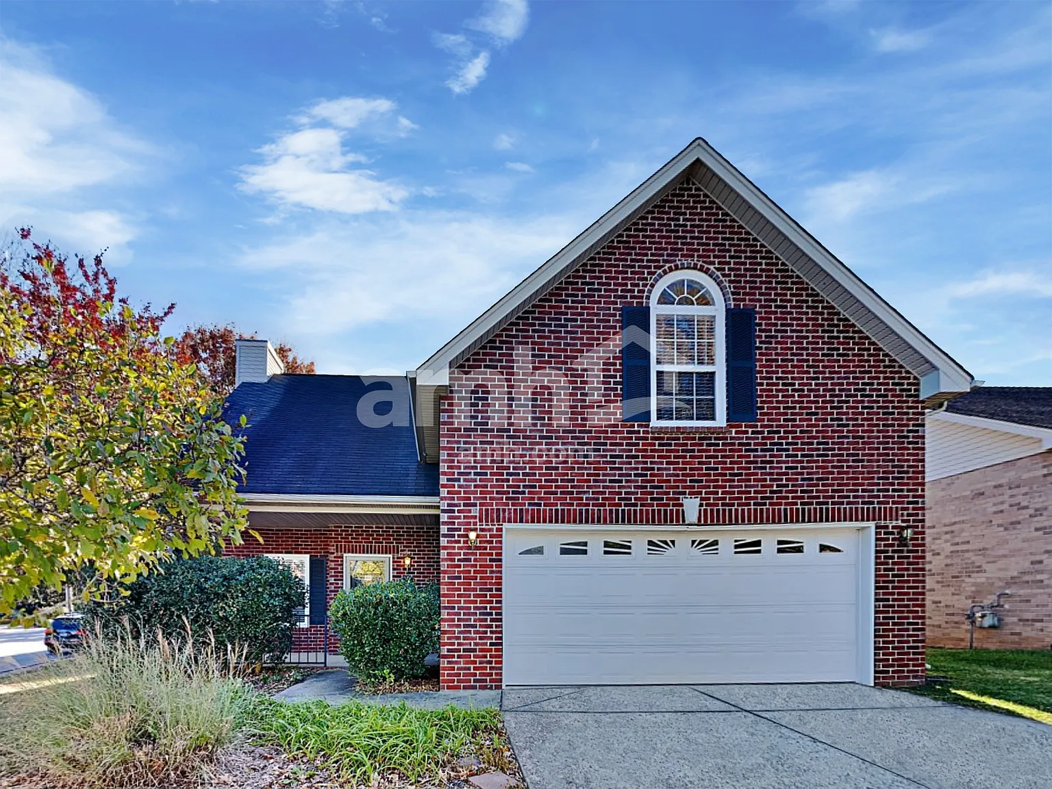 3 bed, 2.5 bath, 1908 sqft, $2,585 — Photo 1