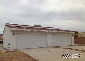 1st image of 380 W Riverfront Dr