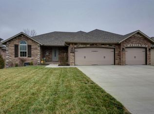 4561 W Silo Hills Dr, Springfield, MO 65802
