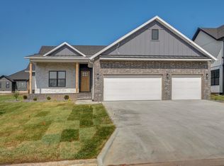 4939 S Burrows Ave, Springfield, MO 65810