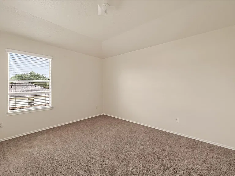 18518 Bare Meadow Ln — Photo 31