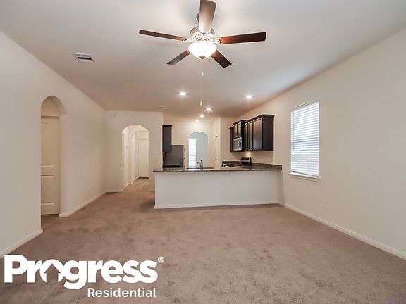 4th image of 10510 Sweetwater Creek Dr