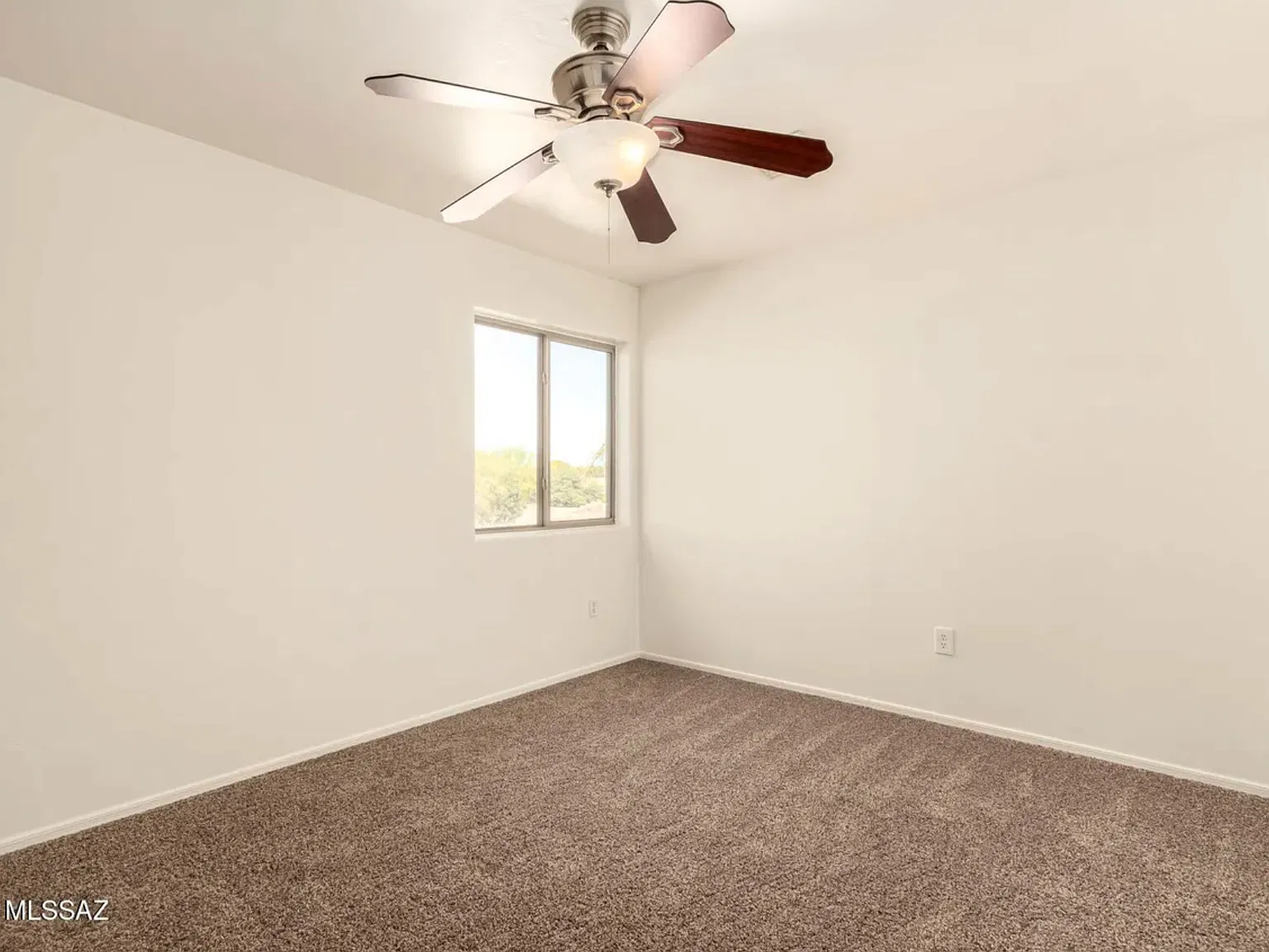 5 bed, 2909 sqft, $2,850 — Photo 1