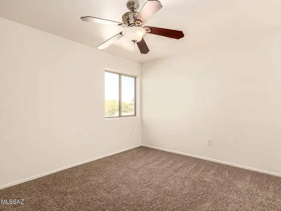 993 E Madera Estates Ln
