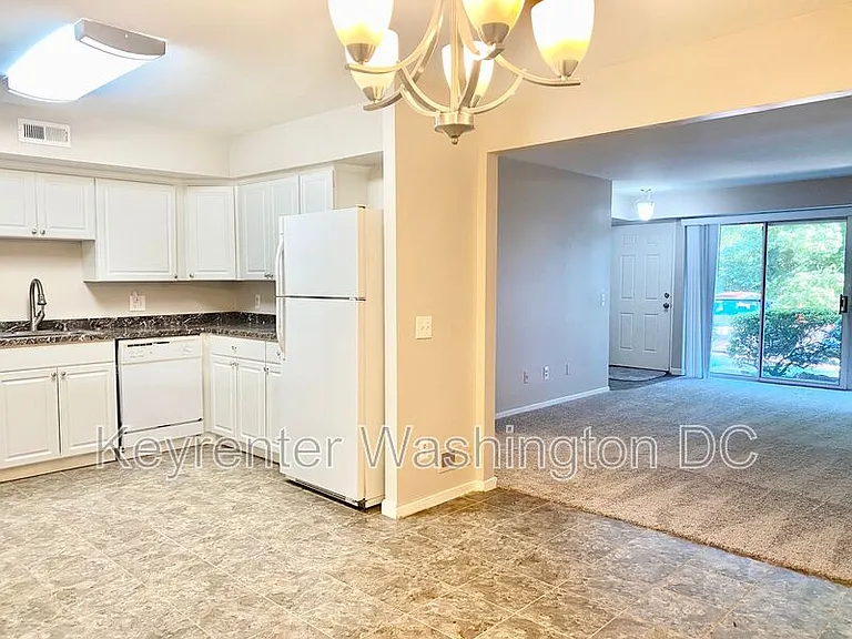 17405 Pipers Way — Photo 6