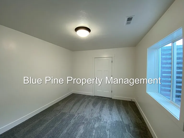 3840 Ventura Ave — Photo 18