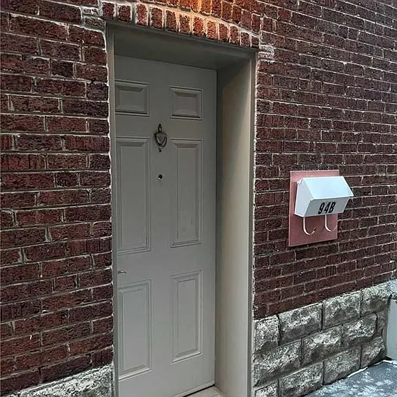 94 Glenholme Ave #BASEMENT — Photo 9